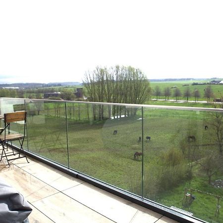 Peaceful Modern 2 Bedroom Penthouse With Nice View Hesperange Bagian luar foto
