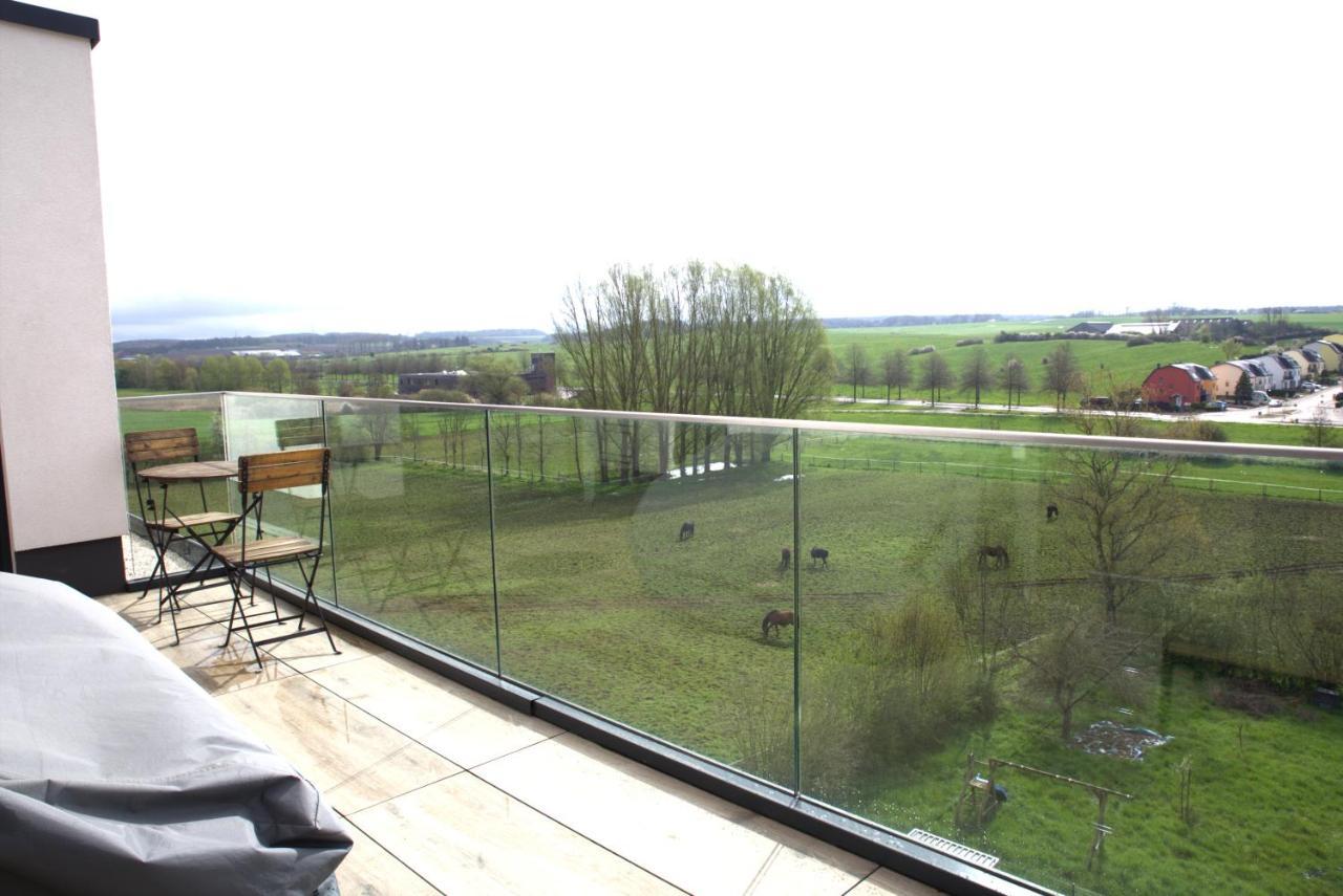 Peaceful Modern 2 Bedroom Penthouse With Nice View Hesperange Bagian luar foto
