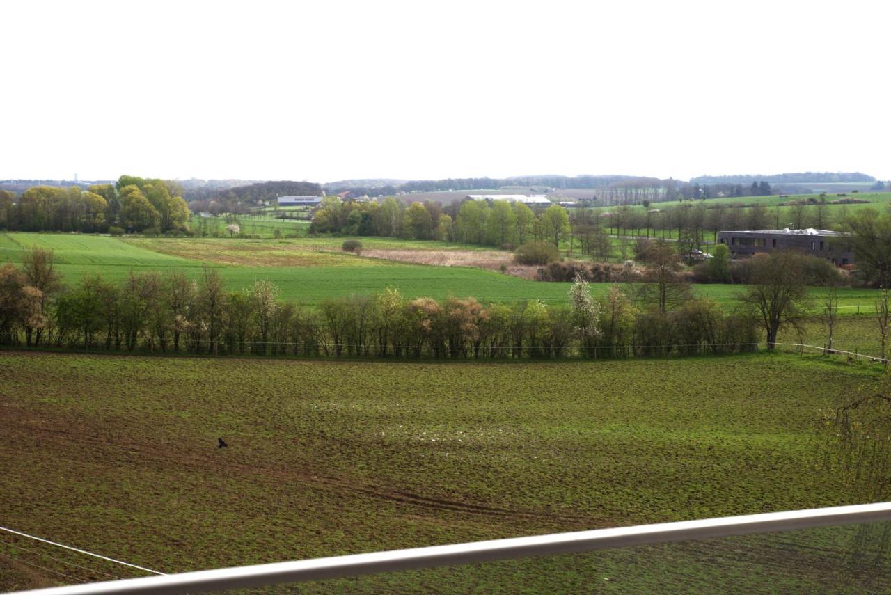 Peaceful Modern 2 Bedroom Penthouse With Nice View Hesperange Bagian luar foto
